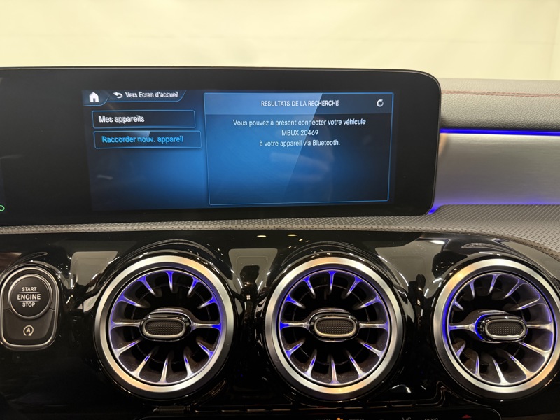 Image Mercedes-Benz CLA SHOOTING BRAKE 200 d AMG Line  Apple CarPlay Toit Ouvrant Full Led Pack Black Attelage