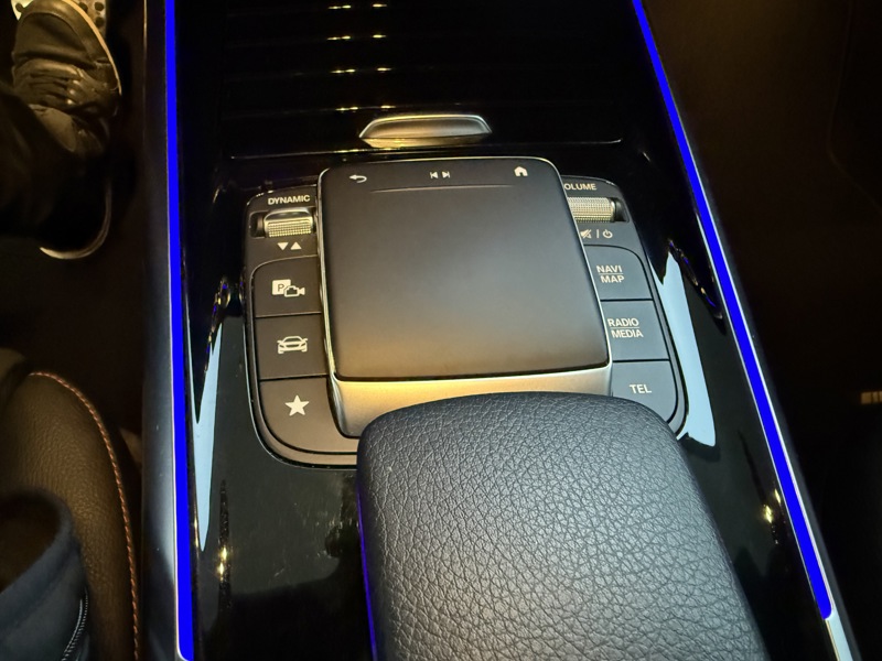 Image Mercedes-Benz GLA 200 d AMG Line  Full Led Toit Ouvrant Apple CarPlay