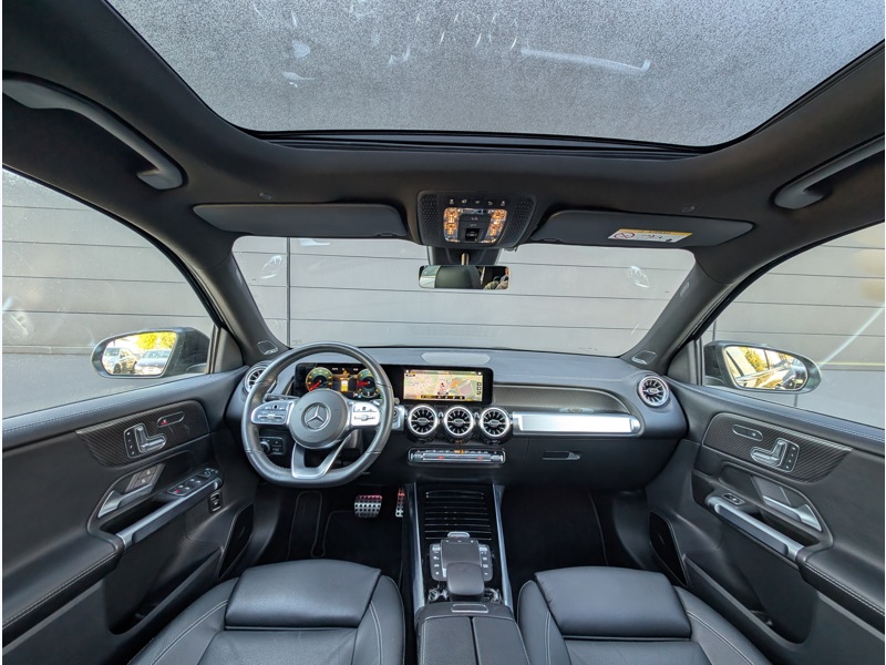 Image Mercedes-Benz GLB 200 d AMG Line ATTELAGE TO SIEGES ELECTRIQUES MEMOIRES CHAUFFANTS BURMESTER CAMERA 360 ATTELAGE INTE