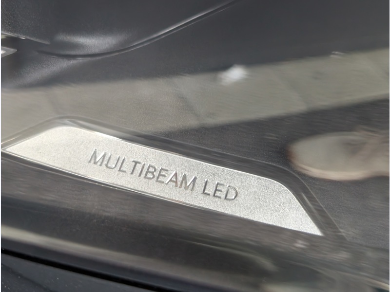 Image Mercedes-Benz GLB 200 d AMG Line ATTELAGE TO SIEGES ELECTRIQUES MEMOIRES CHAUFFANTS BURMESTER CAMERA 360 ATTELAGE INTE