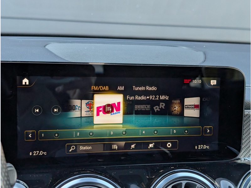 Image Mercedes-Benz GLB 200 d AMG Line ATTELAGE TO SIEGES ELECTRIQUES MEMOIRES CHAUFFANTS BURMESTER CAMERA 360 ATTELAGE INTE