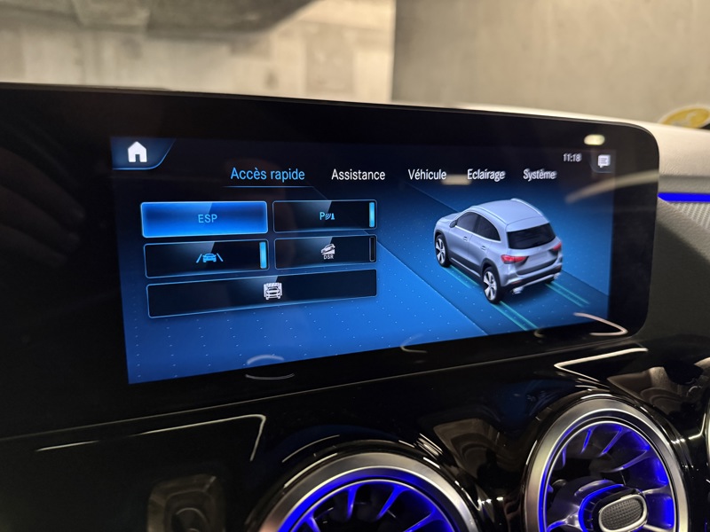 Image Mercedes-Benz GLA 220 d 4MATIC AMG Line  Toit Ouvrant Full Led Apple CarPlay 