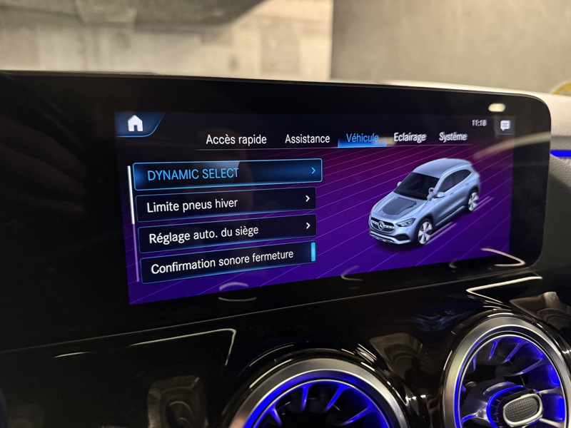 Image Mercedes-Benz GLA 220 d 4MATIC AMG Line  Toit Ouvrant Full Led Apple CarPlay 