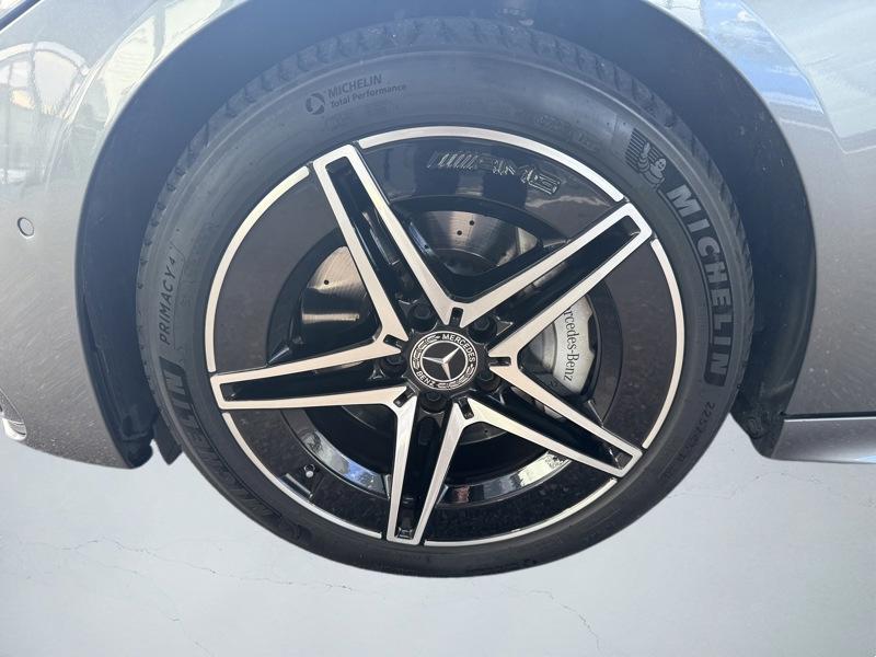 Image Mercedes-Benz CLASSE C BERLINE 220 d Berline AMG Line  Toit Ouvrant Full Led Apple CarPlay Pack Black 