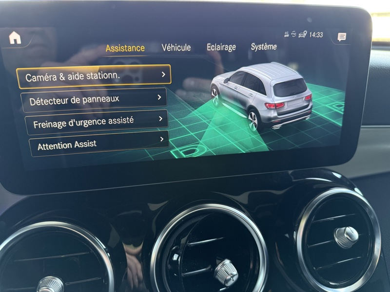 Image Mercedes-Benz GLC SUV 220 d 4MATIC SUV AMG Line  Toit Ouvrant Full Led Apple CarPlay Pack Black