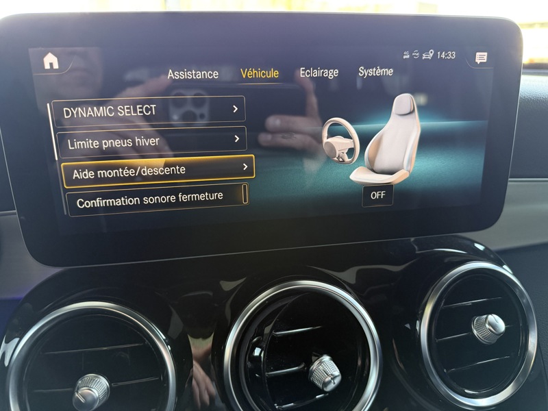 Image Mercedes-Benz GLC SUV 220 d 4MATIC SUV AMG Line  Toit Ouvrant Full Led Apple CarPlay Pack Black