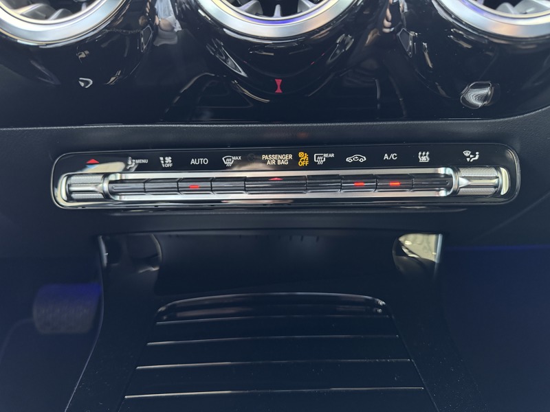 Image Mercedes-Benz CLA SHOOTING BRAKE CLA 180 Shooting Brake Pack Progressive Full leds GPS Caméra Carplay Sièges chauffants Régul Clim au