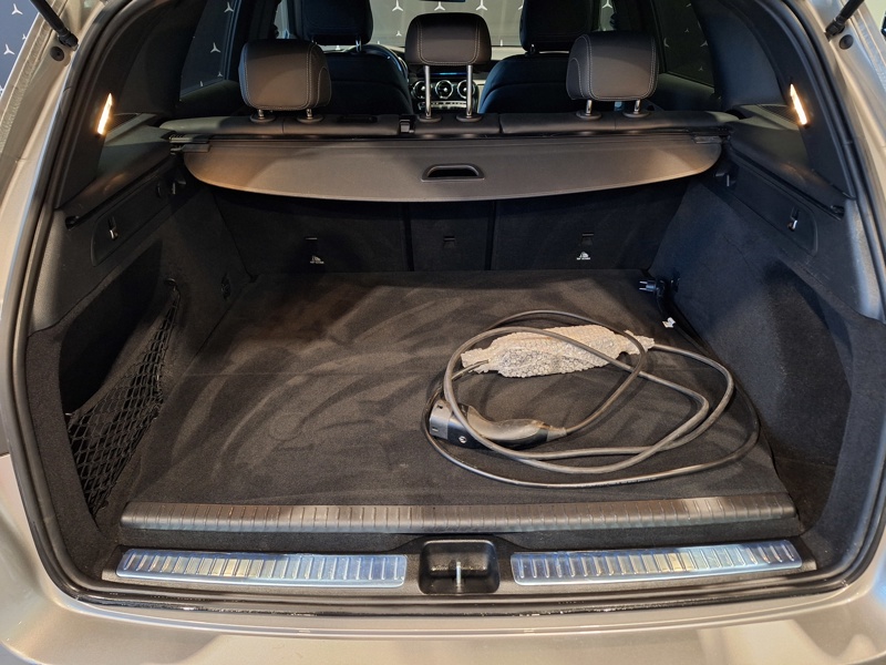 Image Mercedes-Benz GLC SUV GLC 300e 4MATIC SUV AMG Line  