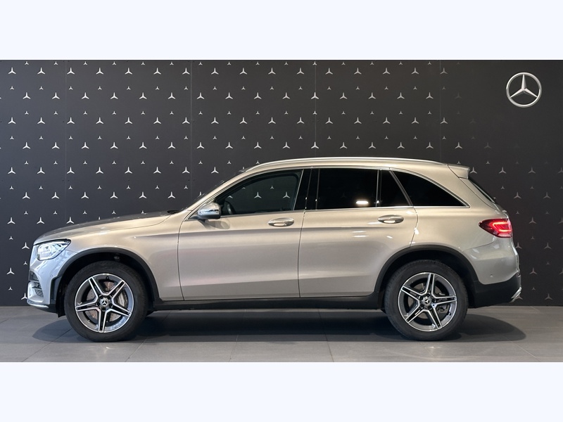 Image Mercedes-Benz GLC SUV GLC 300e 4MATIC SUV AMG Line  