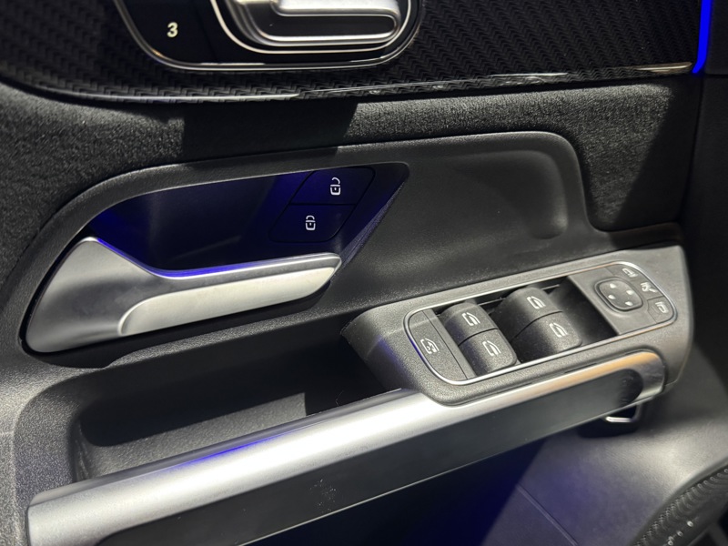 Image Mercedes-Benz GLB 200 d AMG Line AMG Line Classe GLB GLB 220 AMG LINE 8G-DCT