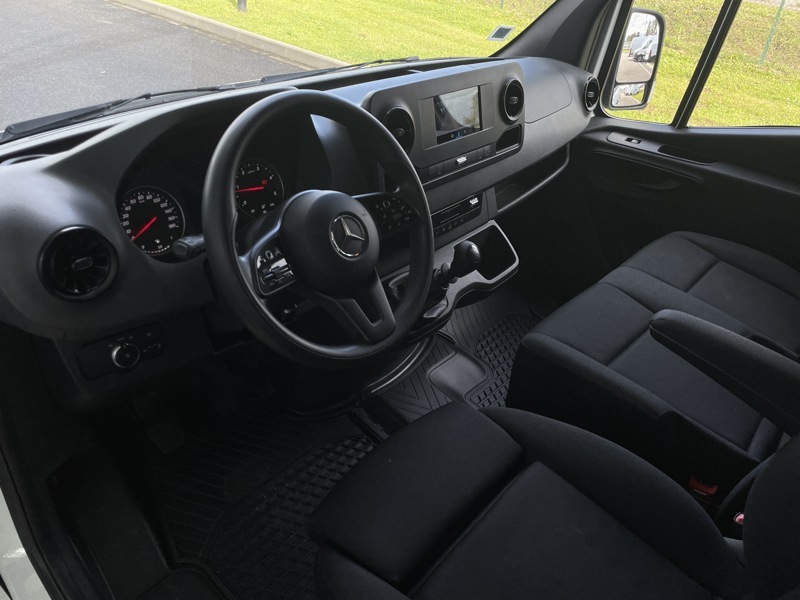 Image Mercedes-Benz Sprinter Fg III  314 CDI 43 3T5 L3H2 14M3 PTRA 7000KG  29800€ HT MBUX CAMERA BVM6 Garantie 24 mois