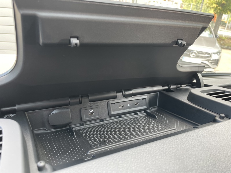 Image Mercedes-Benz SPRINTER FG 317 CDI Fourgon PRO Standard 62 000€HT SPRINTER SPRINTER 317 FG 37 3,5t PRO