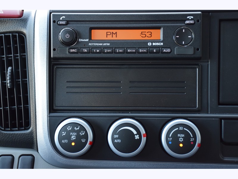 Mitsubishi FUSO CANTER NEUF 3C15M25 Benne /  145ch - BVM  - 39 200€ HT