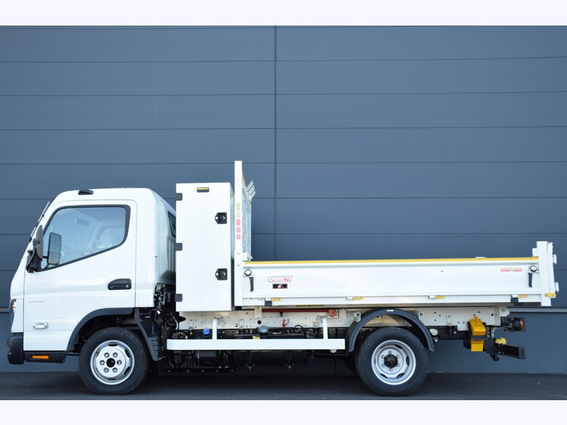 Mitsubishi FUSO CANTER NEUF 3C15M28 Benne  + Coffre /  145ch - BVA  - 42 300€ HT