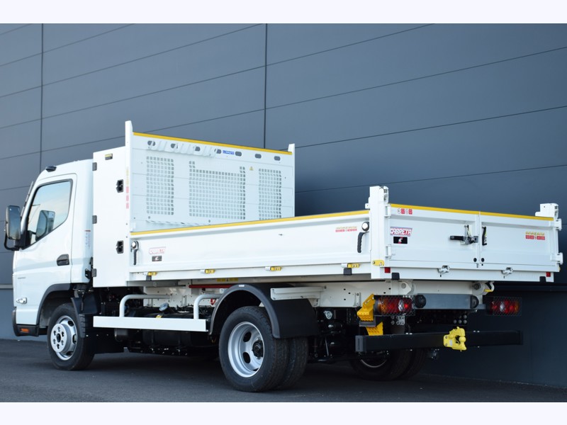 Mitsubishi FUSO CANTER NEUF 3C15M28 Benne  + Coffre /  145ch - BVA  - 42 300€ HT