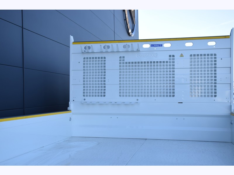 Mitsubishi FUSO CANTER NEUF 3C15M28 Benne  + Coffre /  145ch - BVA  - 42 300€ HT