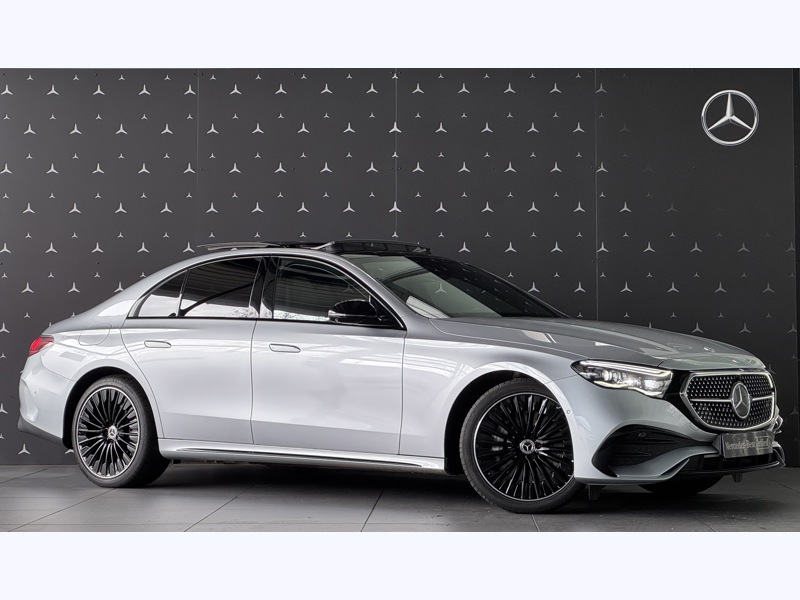 Image Mercedes-Benz CLASSE E 300 e Hybrid EQ AMG Line Berline Digital light TO GPS Carplay Caméra 360 HUD Burmester Sièges cuir é
