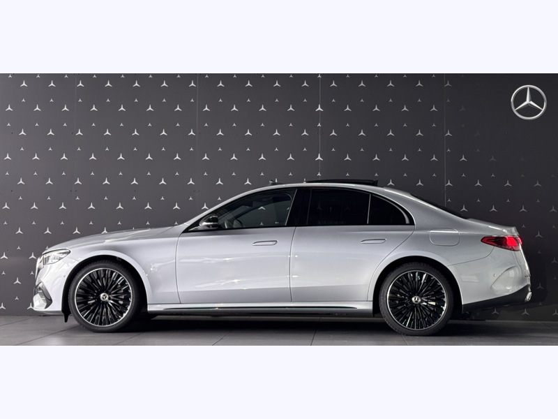 Image Mercedes-Benz CLASSE E 300 e Hybrid EQ AMG Line Berline Digital light TO GPS Carplay Caméra 360 HUD Burmester Sièges cuir é