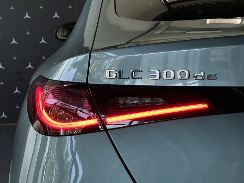 Image Mercedes-Benz GLC COUPÉ GLC 300 d e Hybrid EQ 4MATIC Coupé AMG Line +  2543 GLC 300 d e Hybrid EQ 4MATIC Coup+® AMG L