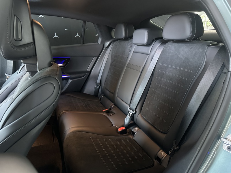 Image Mercedes-Benz GLC COUPÉ GLC 300 d e Hybrid EQ 4MATIC Coupé AMG Line +  2543 GLC 300 d e Hybrid EQ 4MATIC Coup+® AMG L