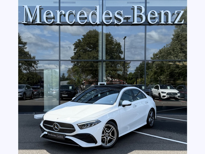 Photo Mercedes-Benz CLASSE A A 200 Berline AMG Line 