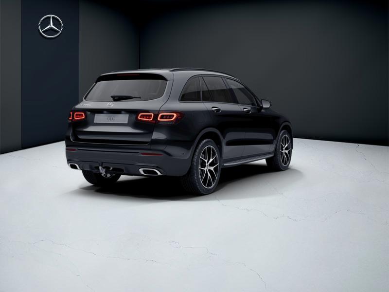 Image Mercedes-Benz GLC SUV GLC 300 de 4MATIC SUV AMG Line  