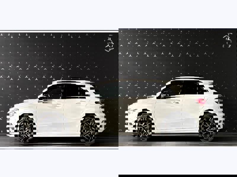 Image Mercedes-Benz CLASSE A 250 e AMG Line  
