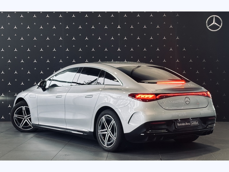 Image Mercedes-Benz EQE BERLINE EQE 300 AMG Line  