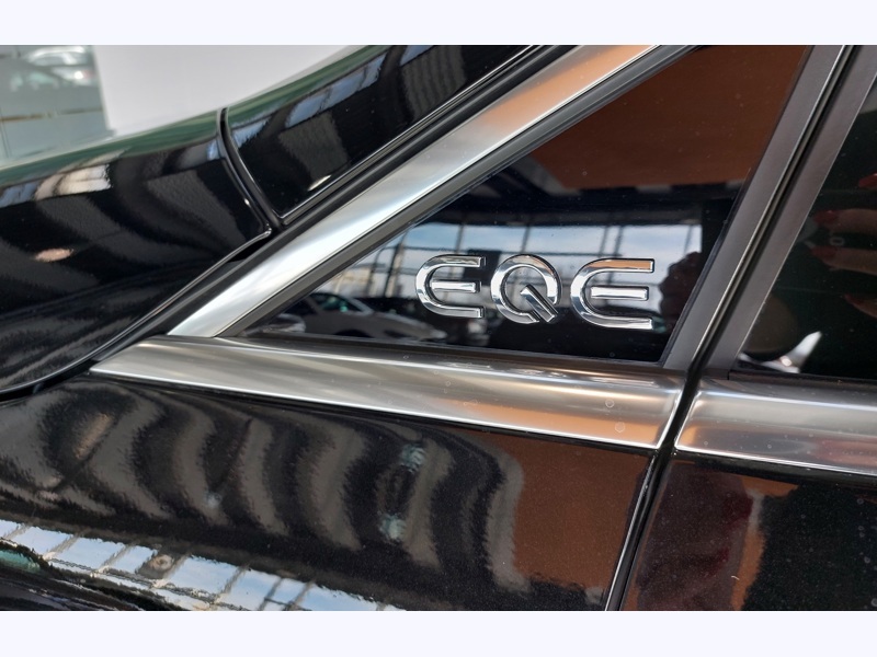 Image Mercedes-Benz EQE SUV EQE 350 4MATIC SUV AMG Line  