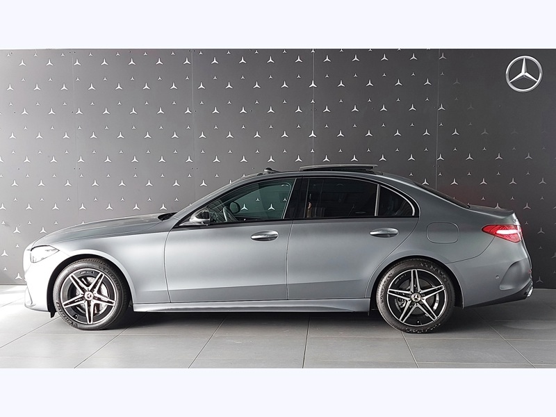 Image Mercedes-Benz CLASSE C BERLINE 300 e Berline AMG line TO GPS Carplay Caméra 360 HUD Sièges cuir élec chauff/ventil Régul Keyless -T