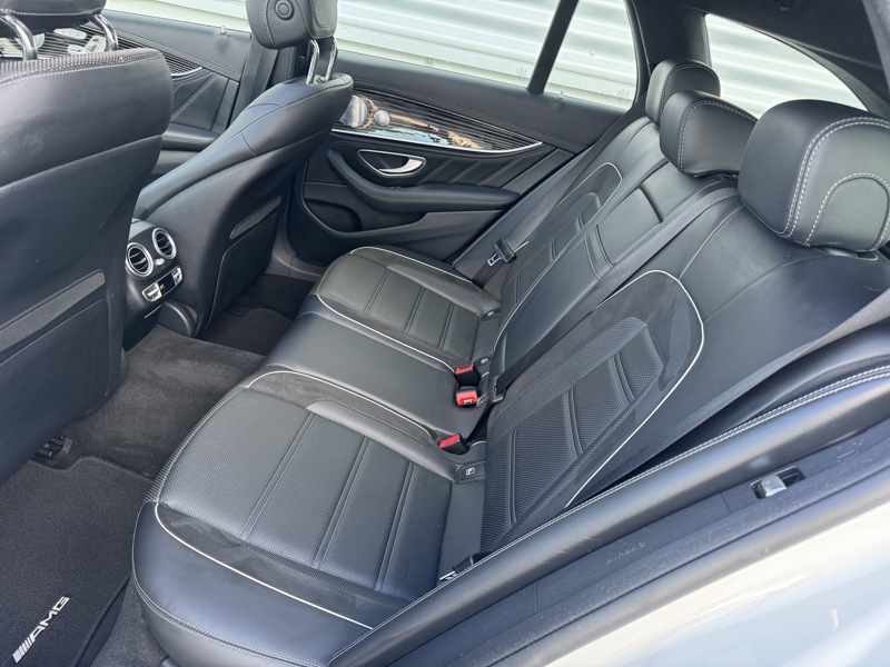 Image Mercedes-Benz CLASSE E BREAK Mercedes-AMG E 63 S 4MATIC+  