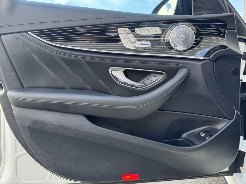 Image Mercedes-Benz CLASSE E BREAK Mercedes-AMG E 63 S 4MATIC+  