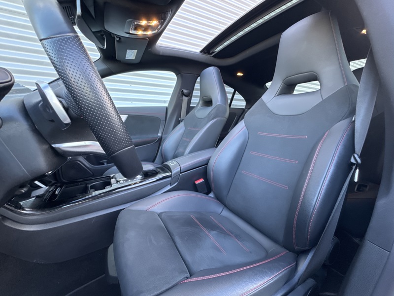 Image Mercedes-Benz CLA COUPÉ CLA 180 Coupé AMG Line AMG Line 