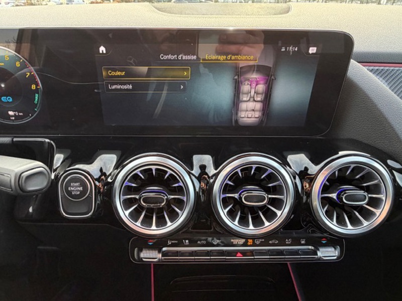 Image Mercedes-Benz GLA 250 e AMG Line 1.3 160+102 8G-DCT Toit ouvrant sièges av elect et chauff MULTIBEAM sono advanced Cha