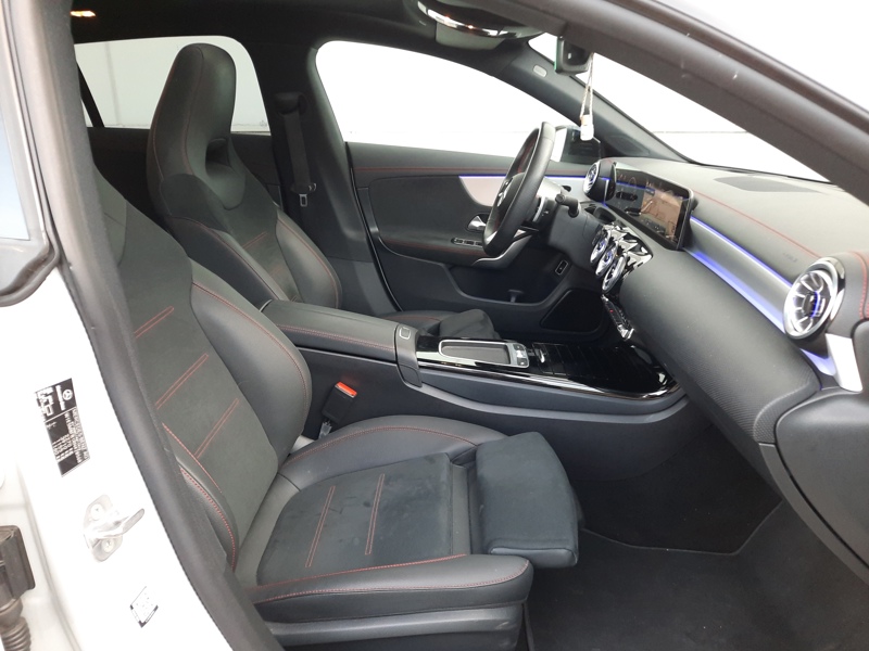 Image Mercedes-Benz CLA SHOOTING BRAKE CLA 250 e Shooting Brake AMG Line AMG Line TOE Affichage tête haute Cam 360 MULTIBEAM Pack hiver PSB