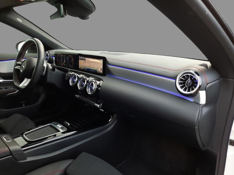 Image Mercedes-Benz CLA SHOOTING BRAKE CLA 250 e Shooting Brake AMG Line AMG Line TOE Affichage tête haute Cam 360 MULTIBEAM Pack hiver PSB