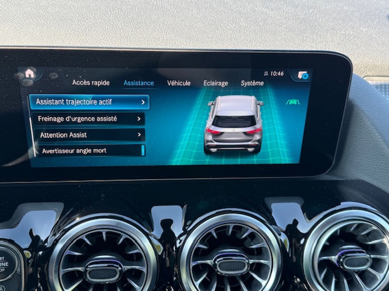 Image Mercedes-Benz GLA 200 d  Business Line Pack Progressive 2.0 150 8G-DCT Angle mort Cam recul Sièges av chauffants Détec