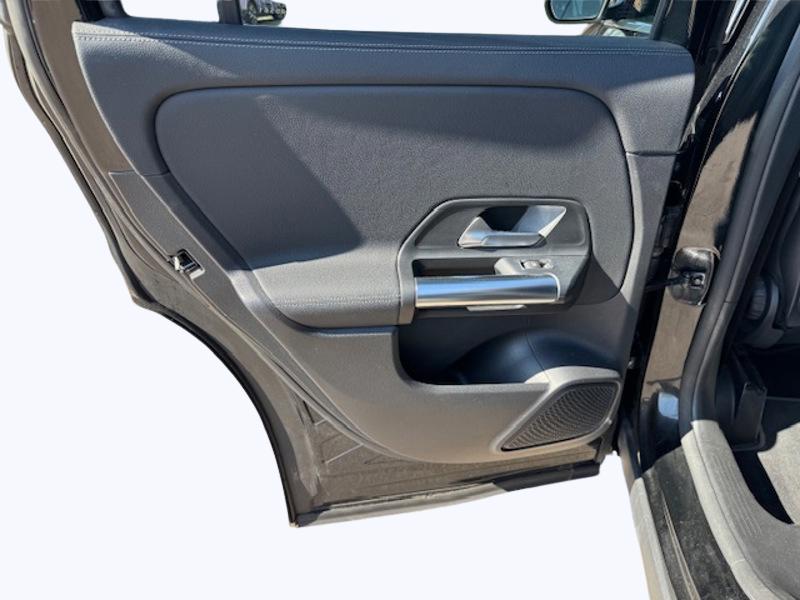 Image Mercedes-Benz GLA 200 d  Business Line Pack Progressive 2.0 150 8G-DCT Angle mort Cam recul Sièges av chauffants Détec