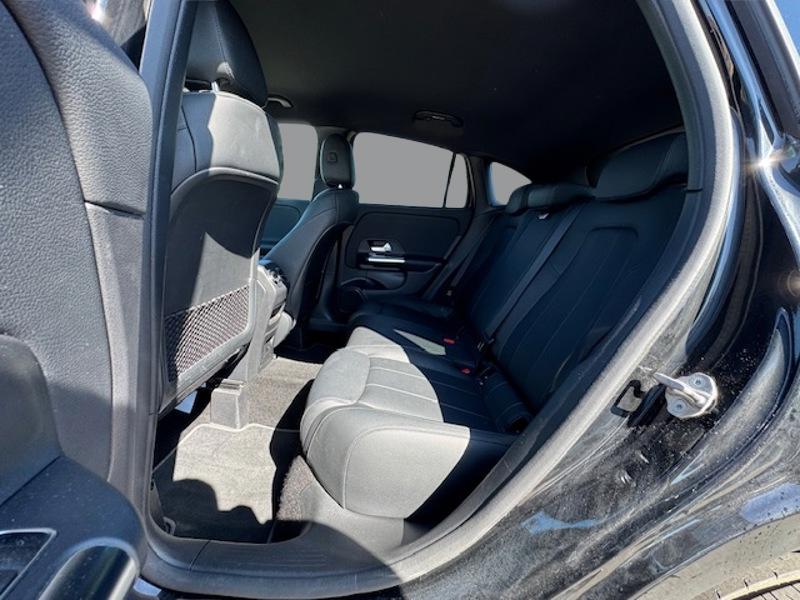 Image Mercedes-Benz GLA 200 d  Business Line Pack Progressive 2.0 150 8G-DCT Angle mort Cam recul Sièges av chauffants Détec