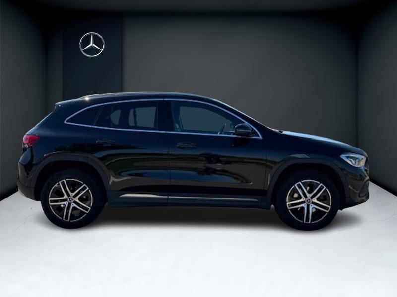 Image Mercedes-Benz GLA 200 d  Business Line Pack Progressive 2.0 150 8G-DCT Angle mort Cam recul Sièges av chauffants Détec