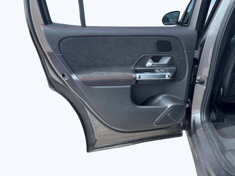 Image Mercedes-Benz GLB 200 d AMG Line 2.0 150 8G-DCT Carplay Caméra Angle mort Sièges av elect LED 7 places Hayon auto Faib