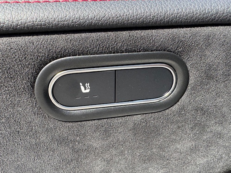 Image Mercedes-Benz CLA COUPÉ 200 d AMG Line 2.0 150 8G-DCT Toit ouvrant Distronic Carplay Angle mort Pack hiver Cam 360 Handsfree