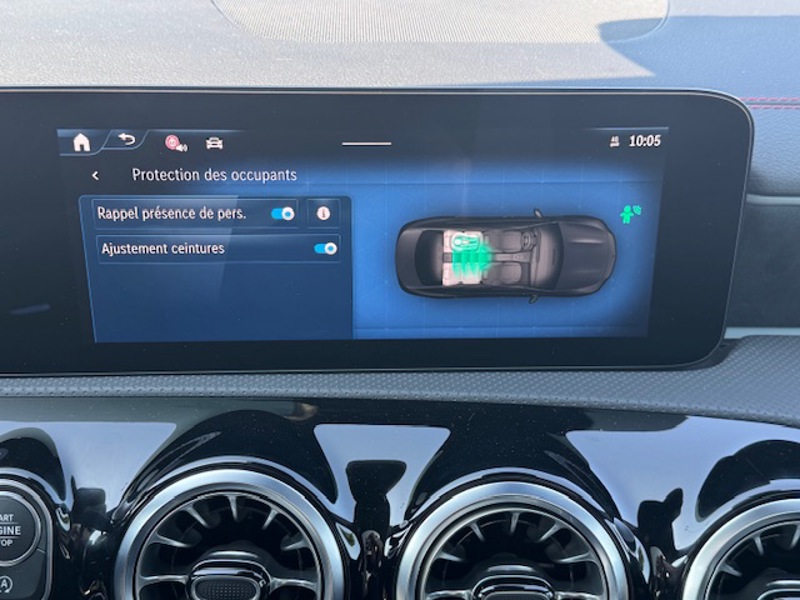 Image Mercedes-Benz CLA COUPÉ 200 d AMG Line 2.0 150 8G-DCT Toit ouvrant Distronic Carplay Angle mort Pack hiver Cam 360 Handsfree