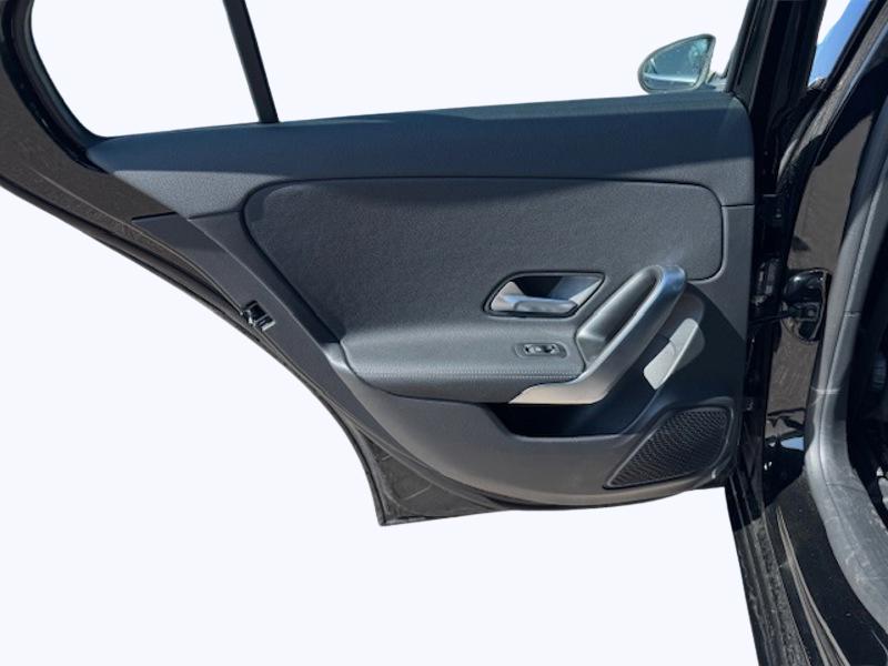 Image Mercedes-Benz CLASSE A 200 d Progressive Line 2.0 150 8G-DCT Carplay Camera recul Pack hiver Sieges av chauffants Led HP Si