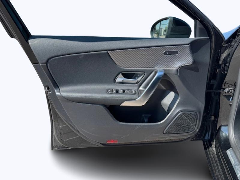 Image Mercedes-Benz CLASSE A 200 d Progressive Line 2.0 150 8G-DCT Carplay Camera recul Pack hiver Sieges av chauffants Led HP Si