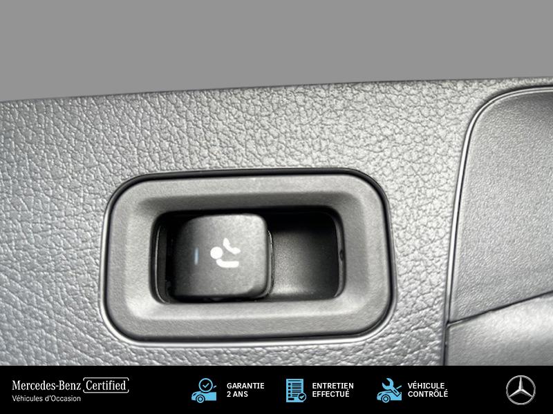 Image Mercedes-Benz GLB 200 d AMG Line 2.0 150 8G-DCT 7 places Siéges av elect Toit ouvrant Amortissement adaptatif Attelage