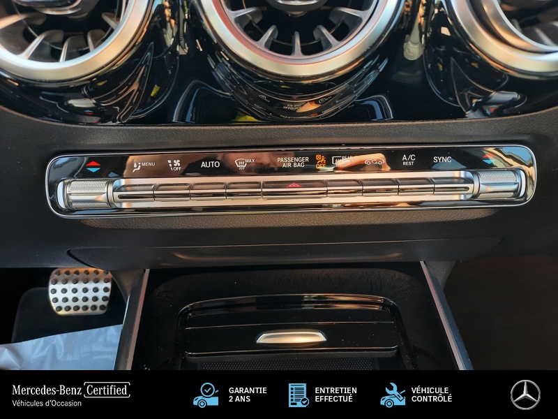 Image Mercedes-Benz GLA 200 d AMG Line 2.0 150 8G-DCT Toit ouvrant Camera Sièges av chauffants Eclairage amb Hayon auto regl