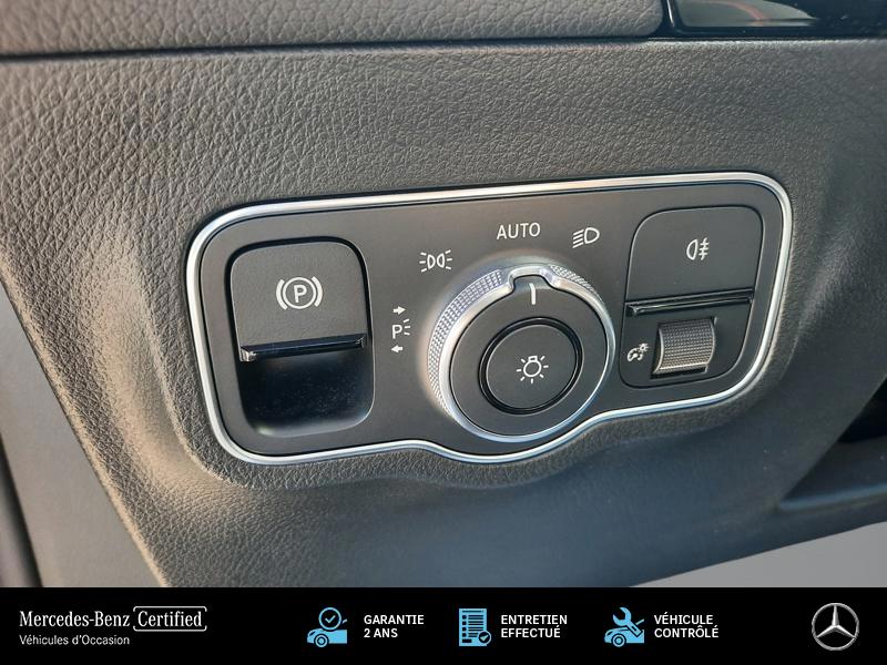 Image Mercedes-Benz GLA 200 d AMG Line 2.0 150 8G-DCT Toit ouvrant Camera Sièges av chauffants Eclairage amb Hayon auto regl