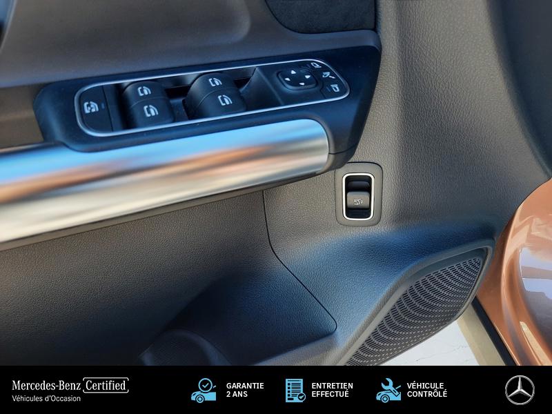 Image Mercedes-Benz GLA 200 d AMG Line 2.0 150 8G-DCT Toit ouvrant Camera Sièges av chauffants Eclairage amb Hayon auto regl