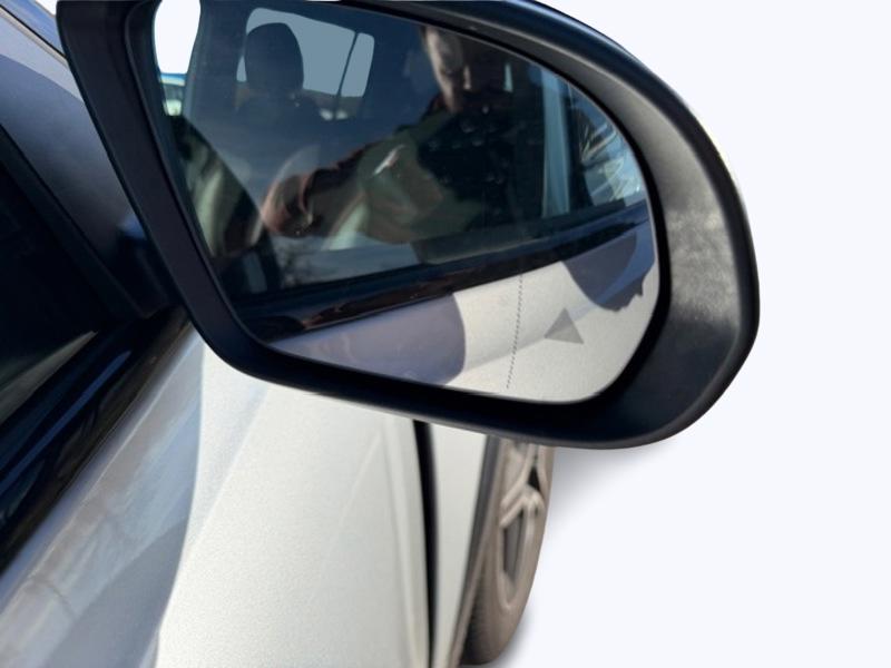 Image Mercedes-Benz GLB 200 d AMG Line 2.0 150 8G-DCT Angle mort Cam recul 7 Places Hayon auto Handsfree access Sièges av el